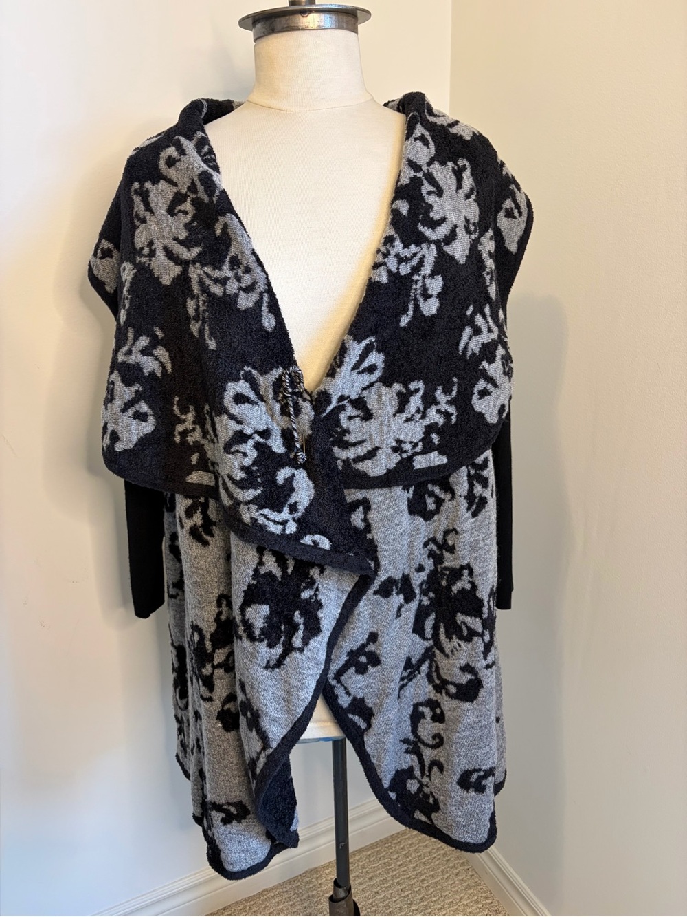 ELENA WANG Black Grey Floral Draped Waterfall Cardigan SIZE SMALL